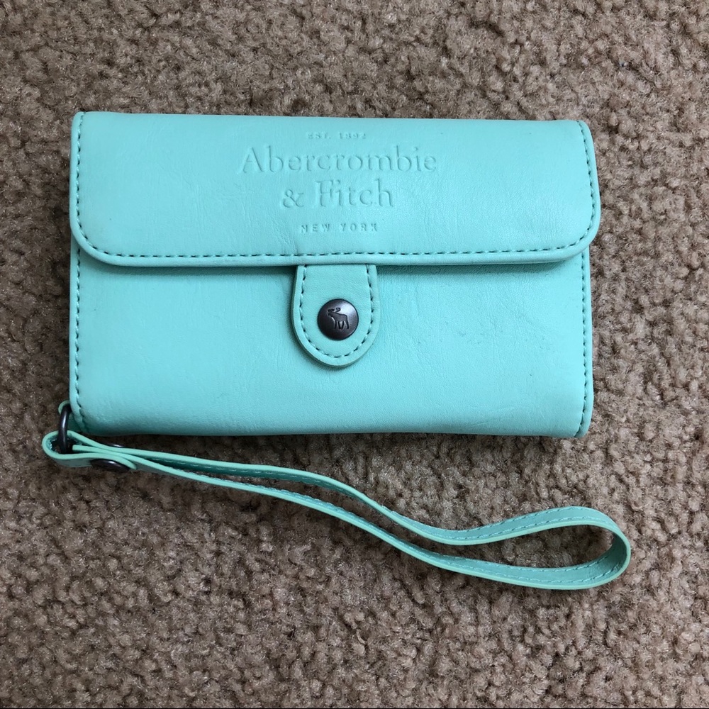NWOT. A+F wallet/wristlet